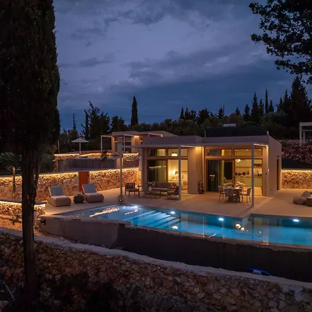 Veragi Boutique Villa *